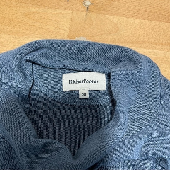 Richer Poorer Women’s Mock Neck Panel Fleece Sweatshirt Size XS - Picture 4 of 7